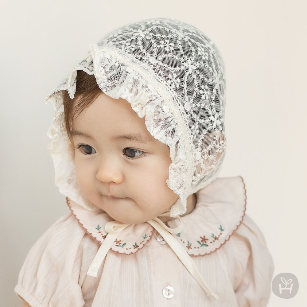 Lunilla Lace Baby Bonnet