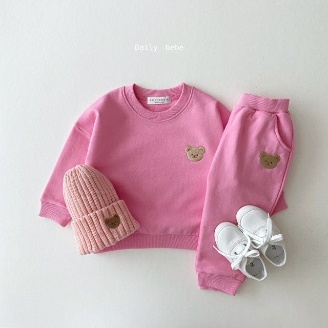 [DAILY BEBE] Embroidered Teddy Bear Solid Pink Sweatshirt & Jogger Set