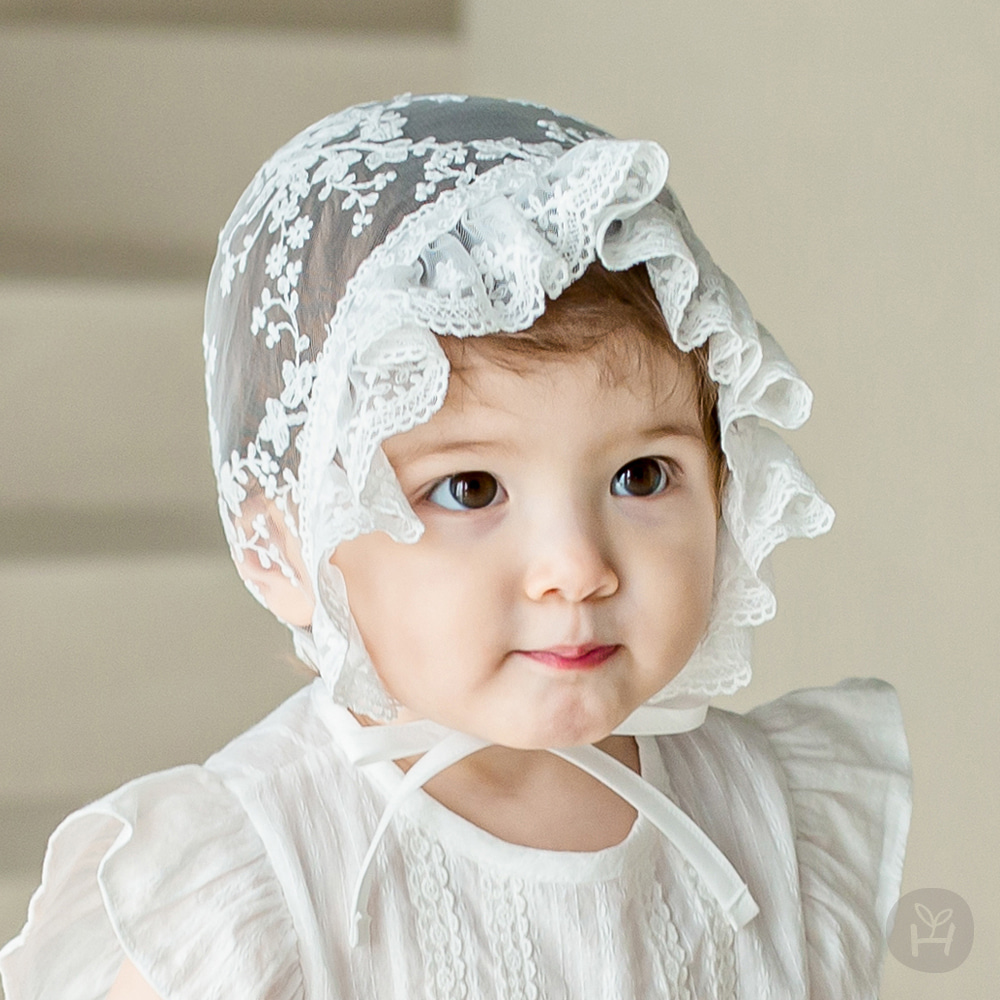 https://tinyyoubabystore.ca/wp-content/uploads/2022/07/Prina-Lace-Baby-Girl-Bonnet-Newborn-Infant-Hat-White-Bonnet-Korean-Clothes-tinyyoubabystore6.jpg