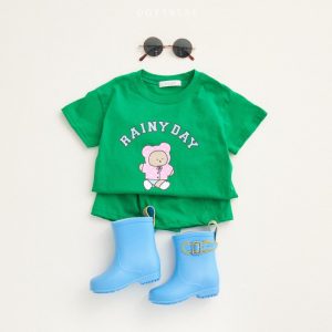 Rainy Day Top and Bottom Set from Korean brand Oottbebe, featuring colorful t-shirts and shorts in various shades