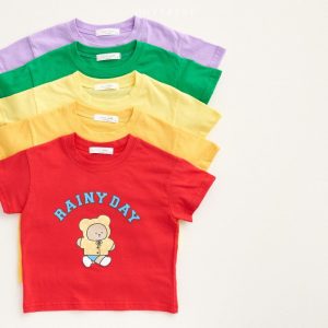 Rainy Day Top and Bottom Set from Korean brand Oottbebe, featuring colorful t-shirts and shorts in various shades